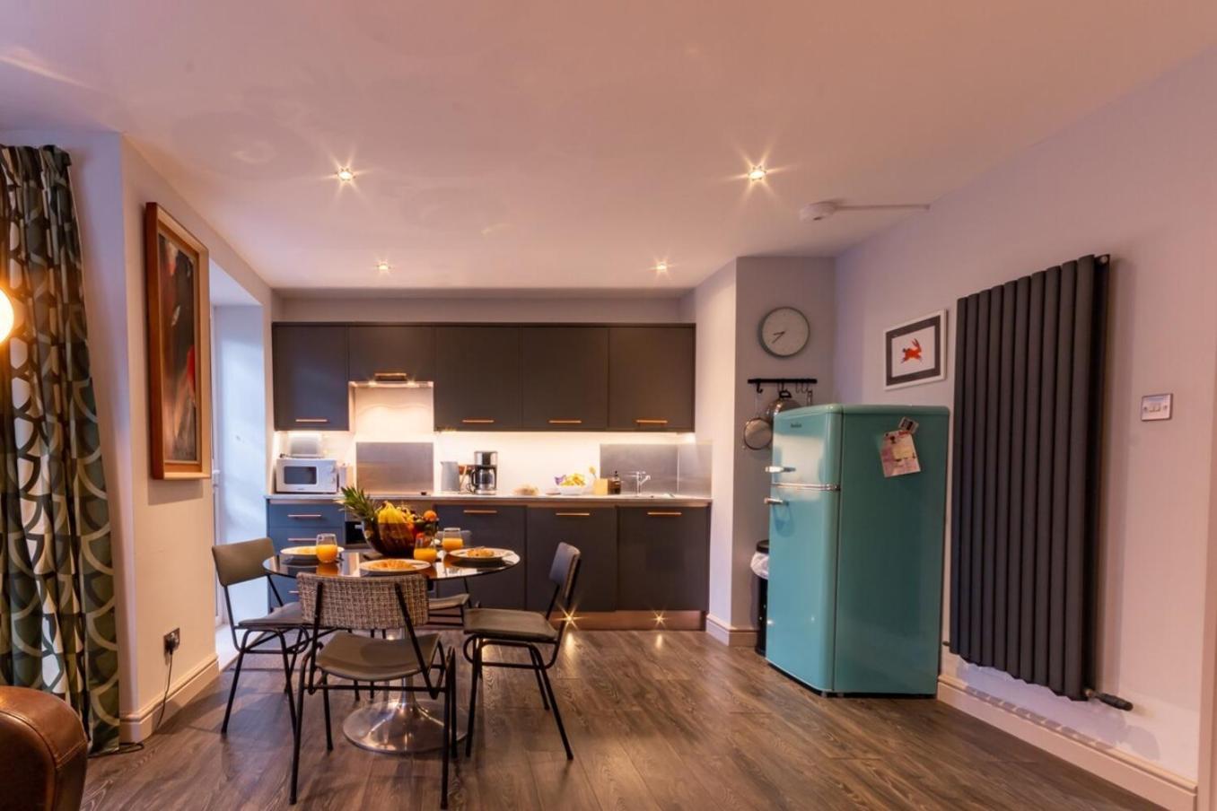 Walpole Bay 2 Bed Stunning Garden Apt By Adliv マーゲイト エクステリア 写真